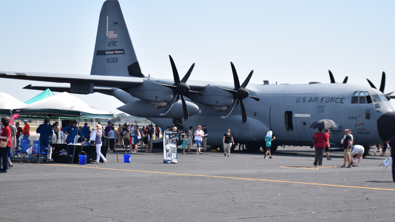 hurricane hunters air force